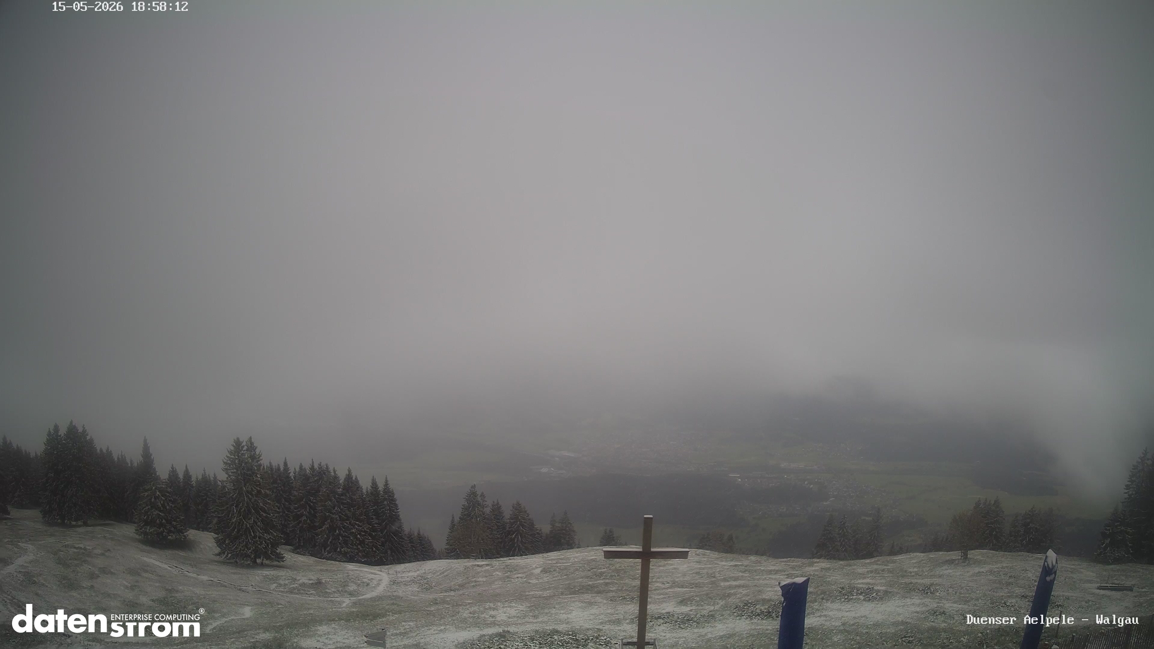 18:59