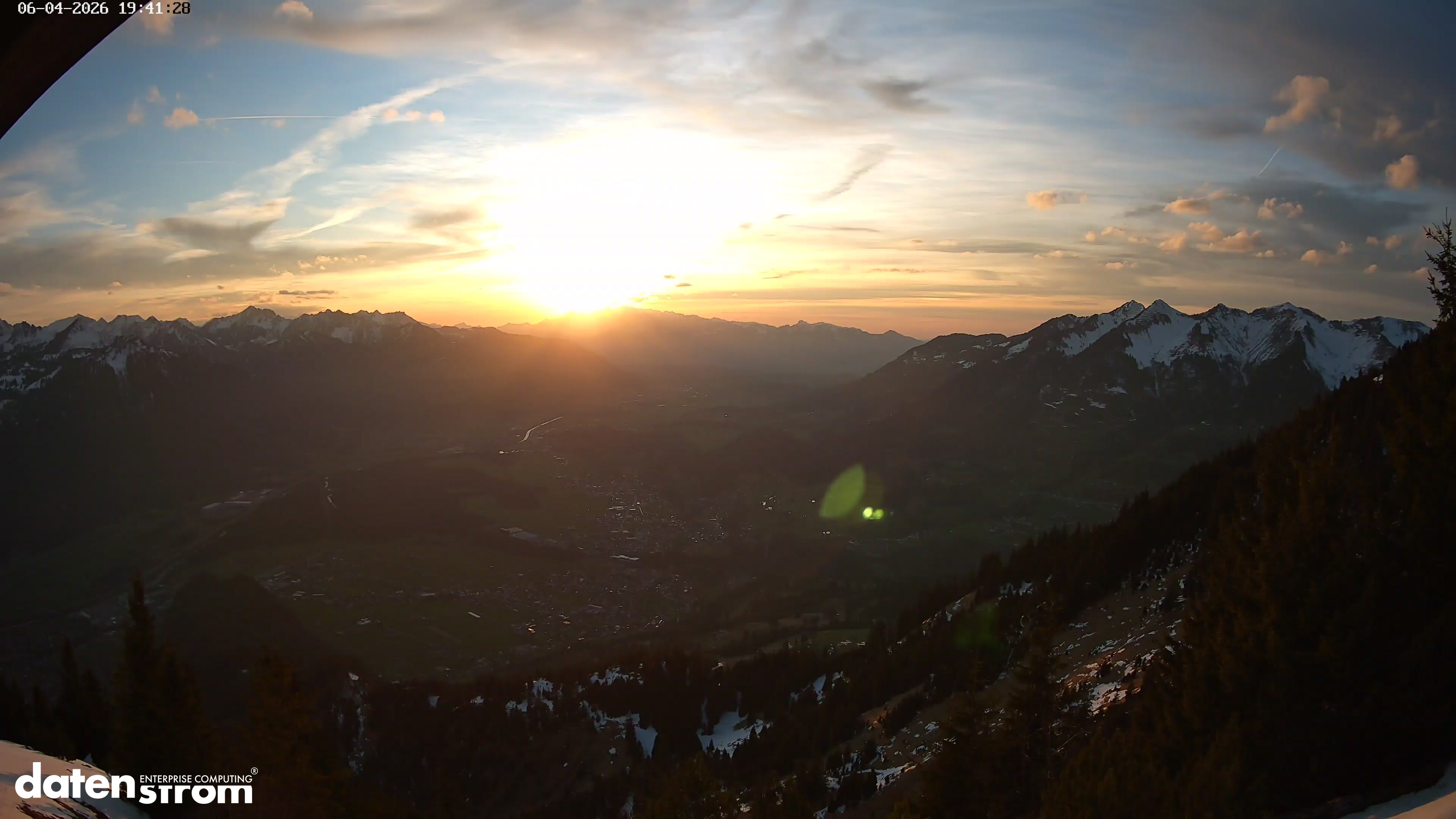 dramatic_sunrise (0.98)