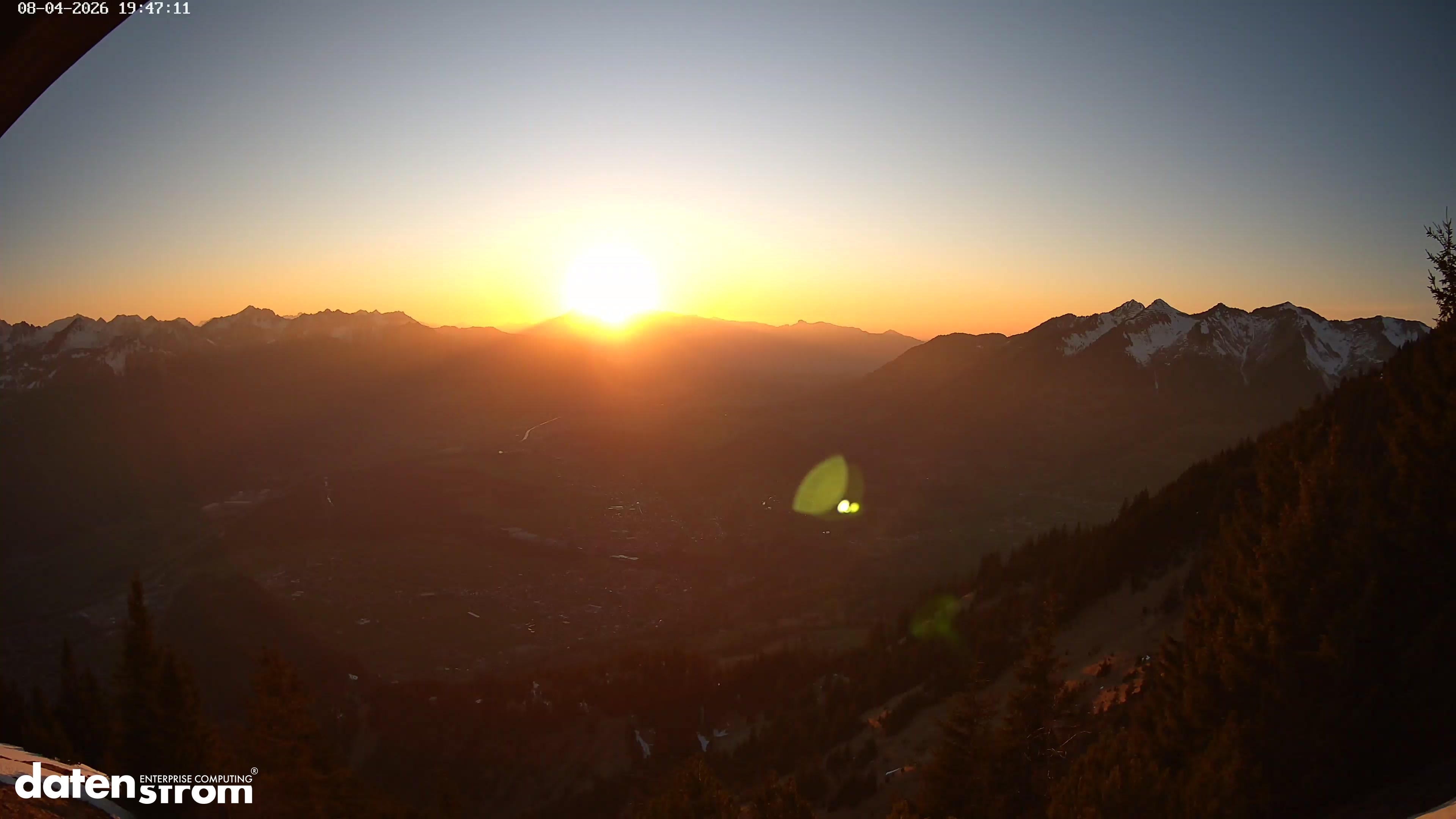 dramatic_sunrise (0.98)