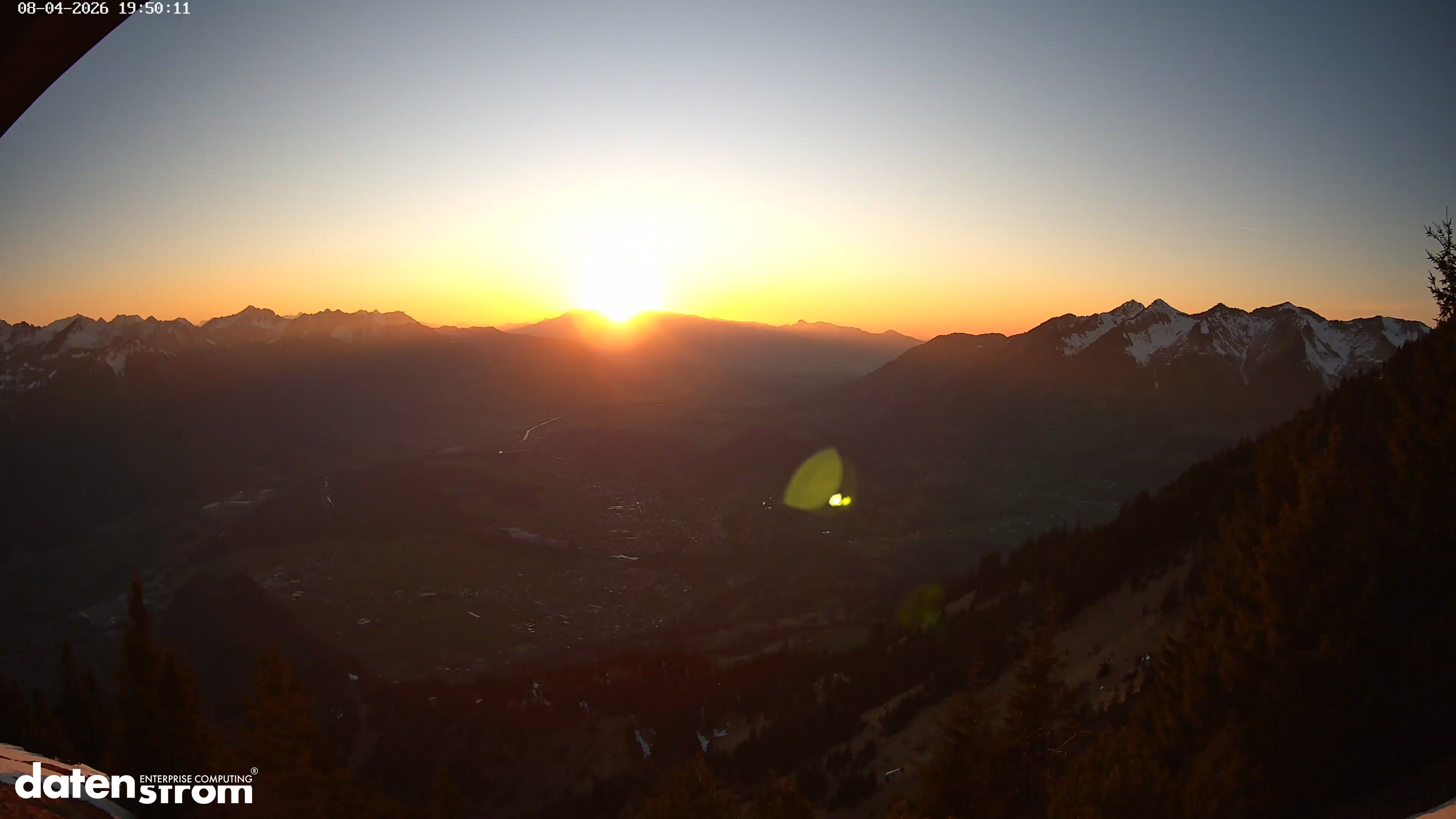 dramatic_sunrise (0.98)