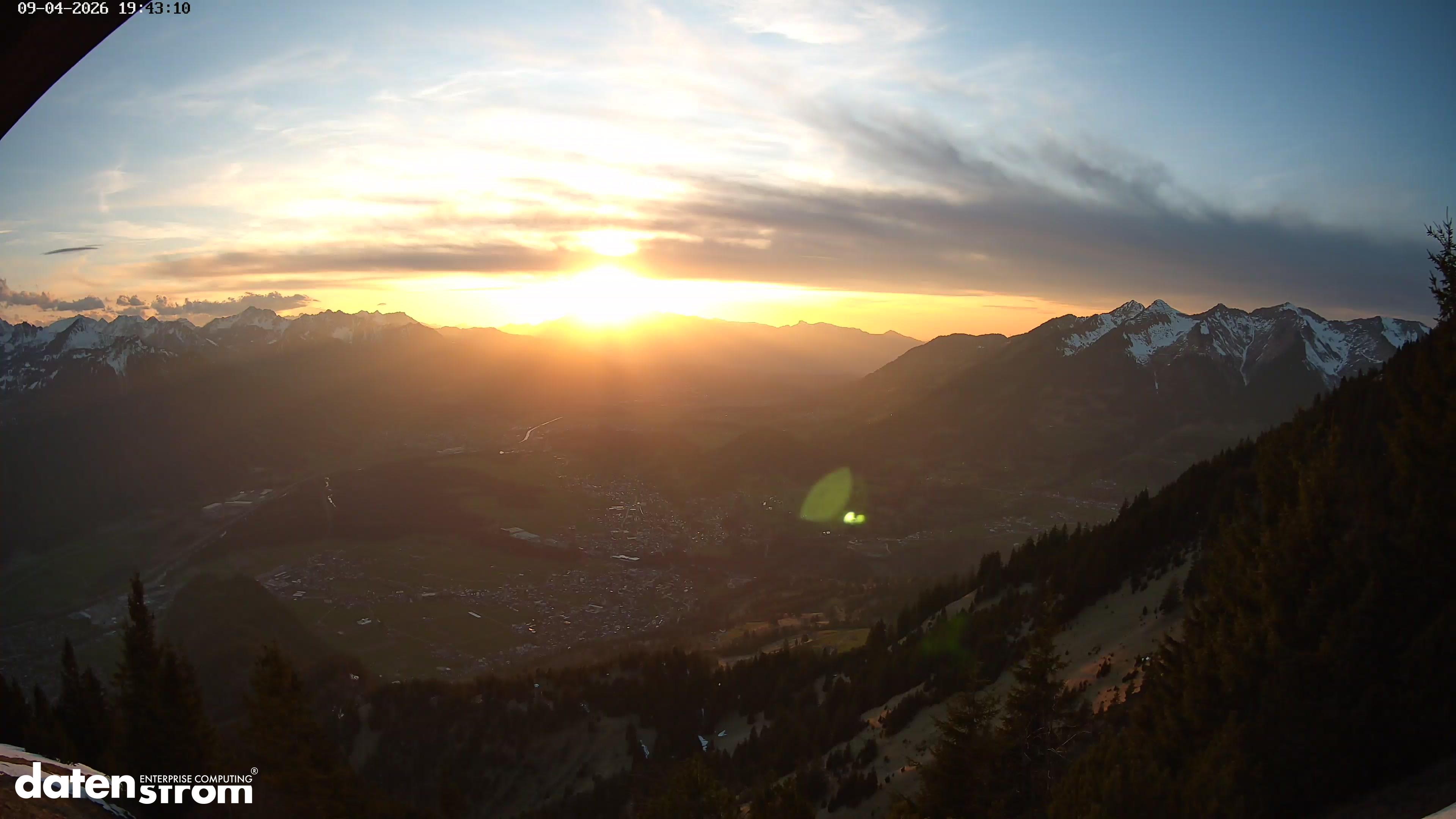 dramatic_sunrise (0.98)