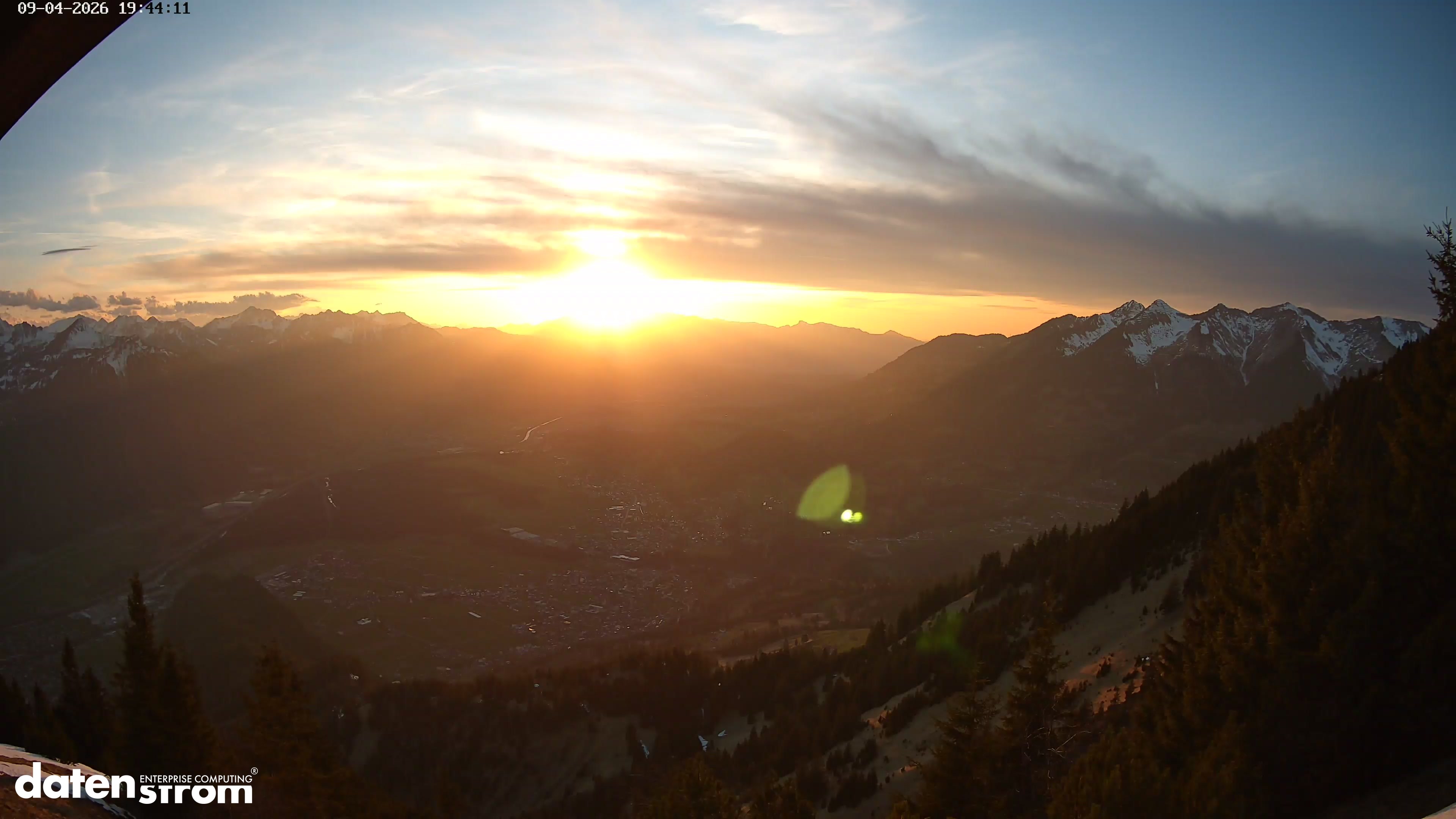 dramatic_sunrise (0.98)