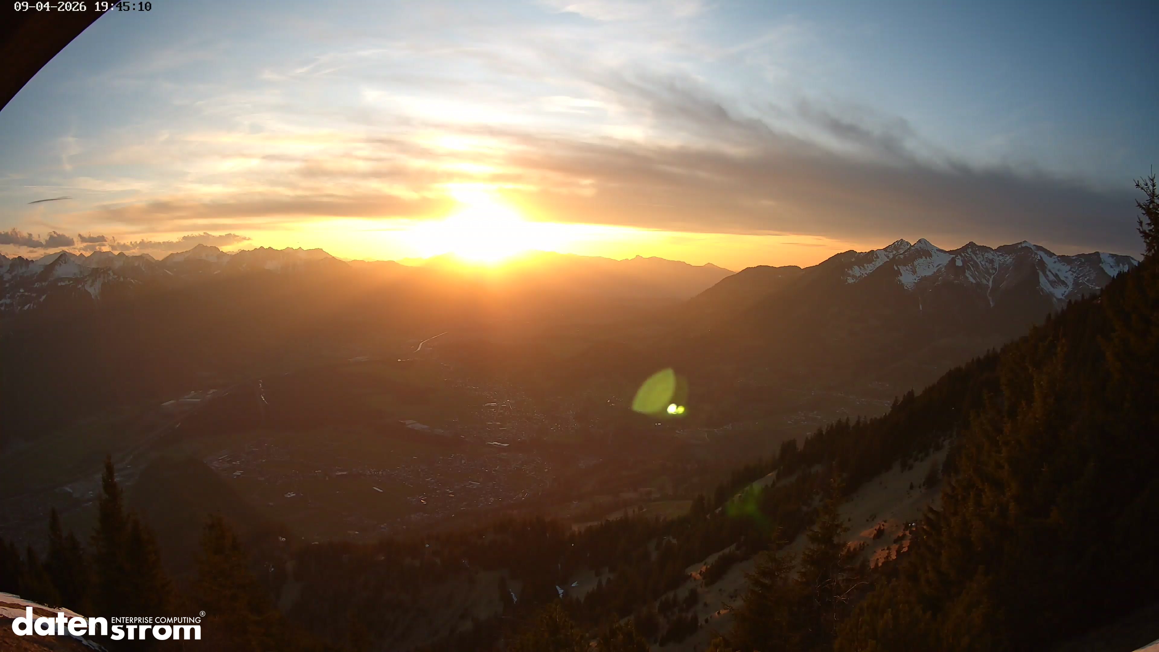 dramatic_sunrise (0.98)