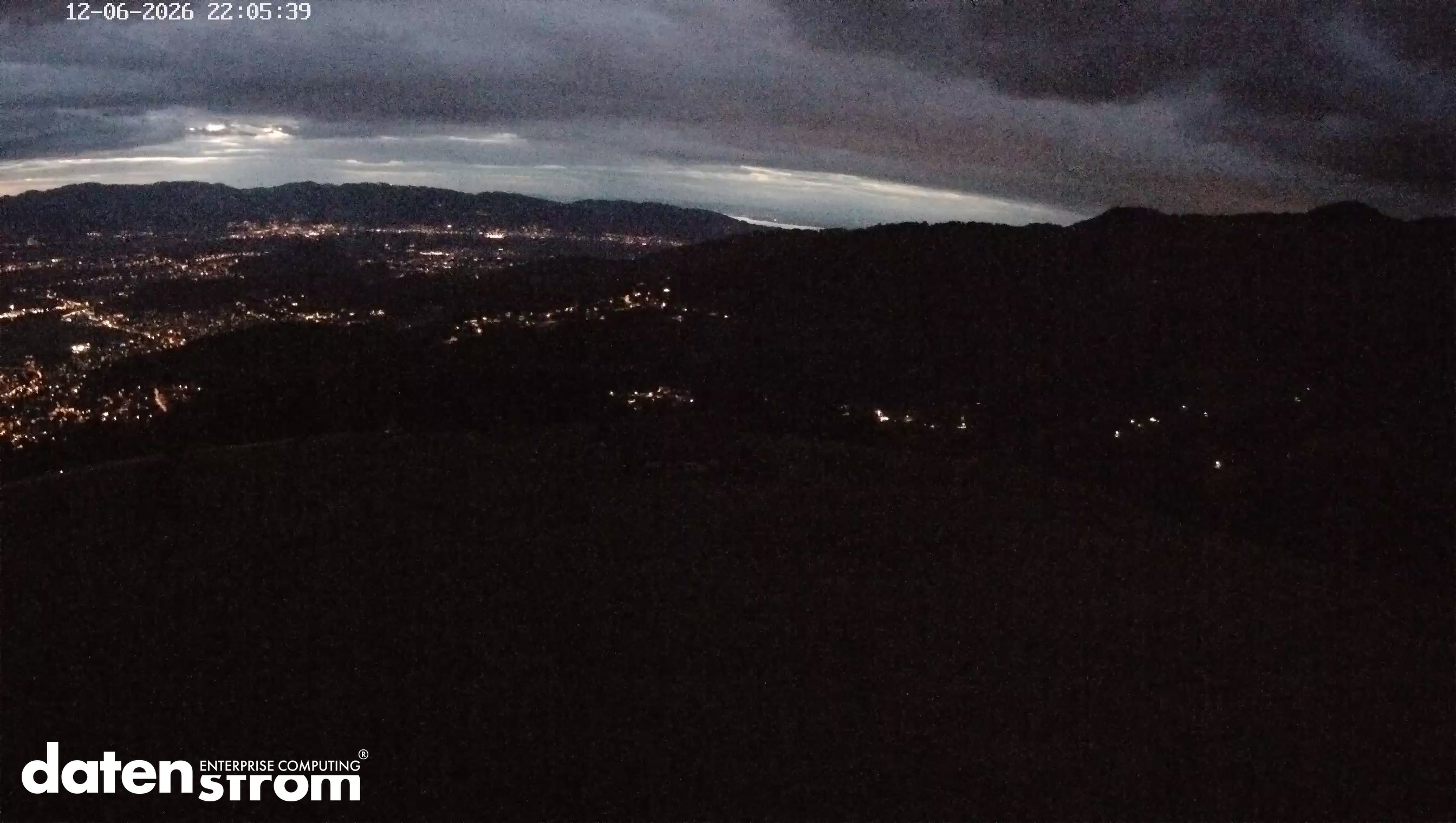 22:15