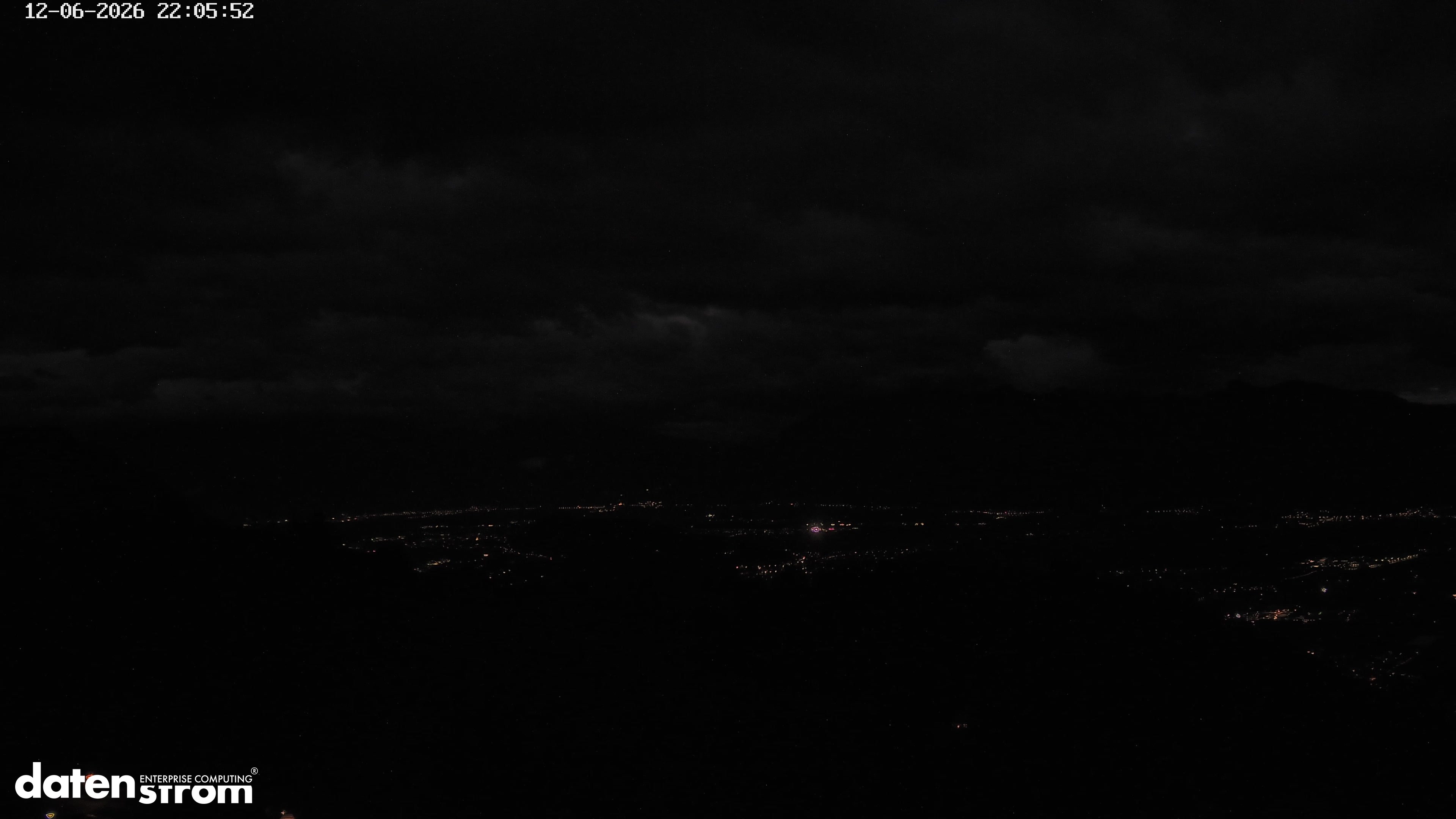 22:15
