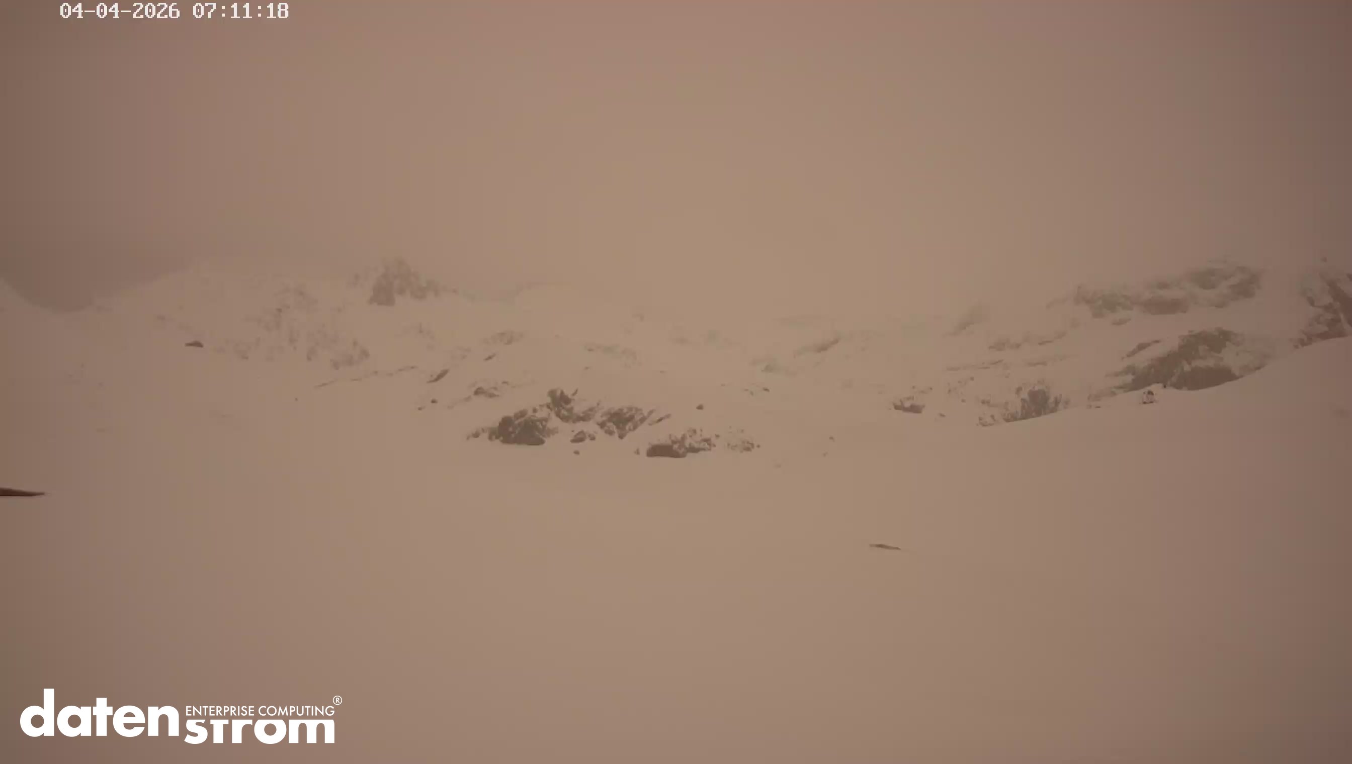 heavy_snowfall (0.34), fresh_snow (0.31)