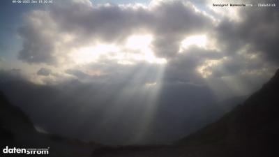 dramatic_clouds (0.99)