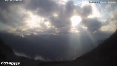 dramatic_clouds (0.98)